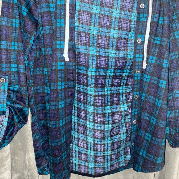 Plaid Hooded Cardigan - Picture 5 of 6